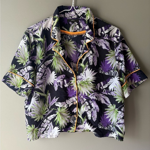 Very J, size L, cropped purple short sleeve Hawaii button up shirt, cotton - Picture 1 of 4